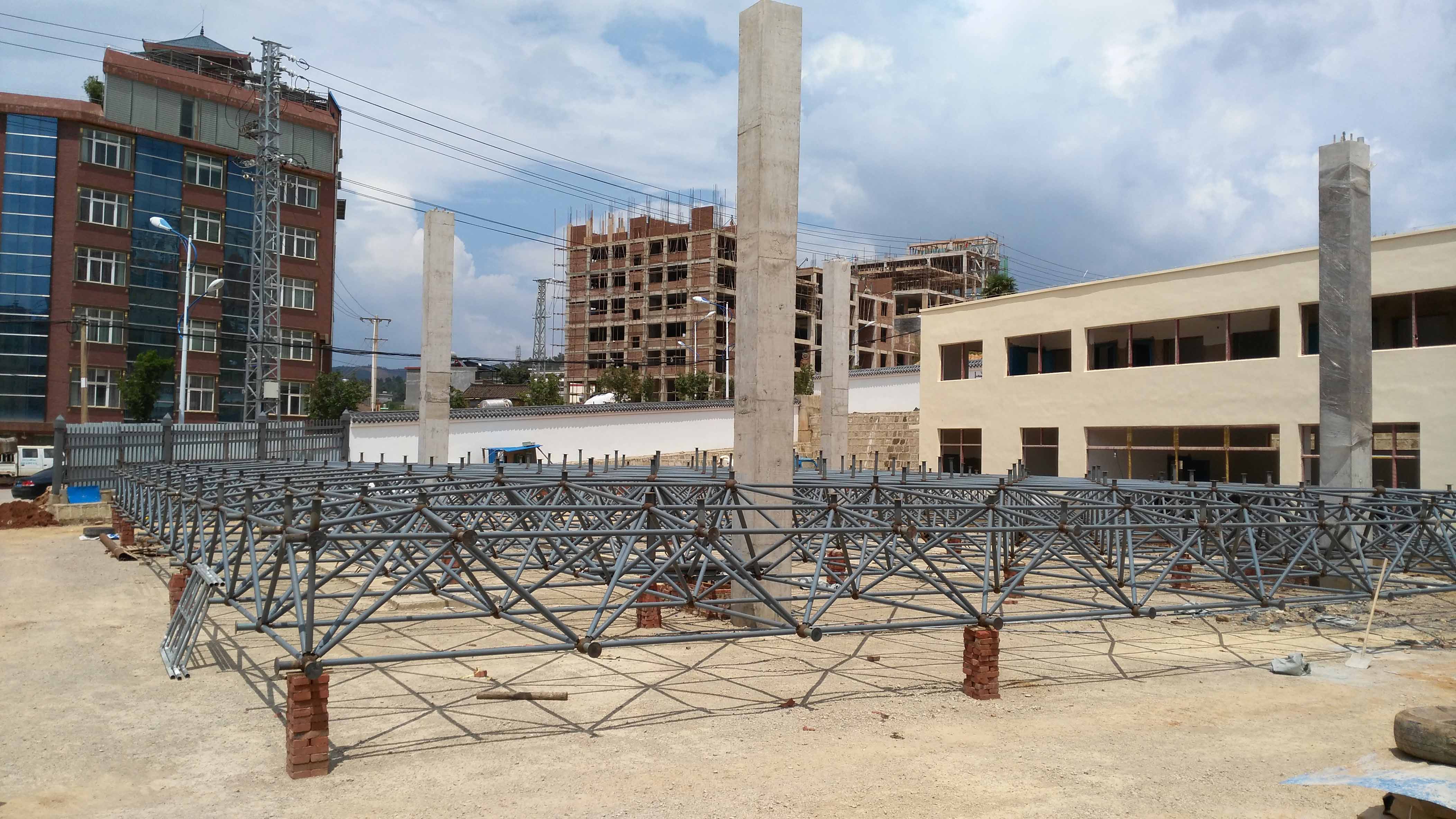 兴义小型加油站网架